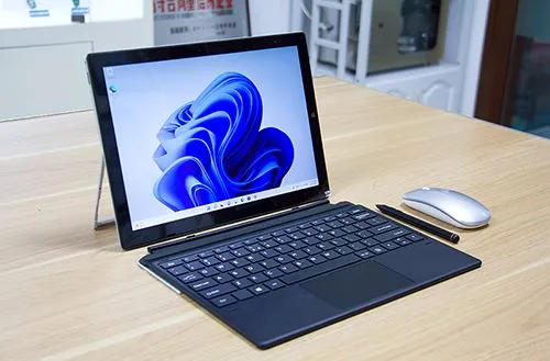 Tablet Pc Dengan Papan Ketik